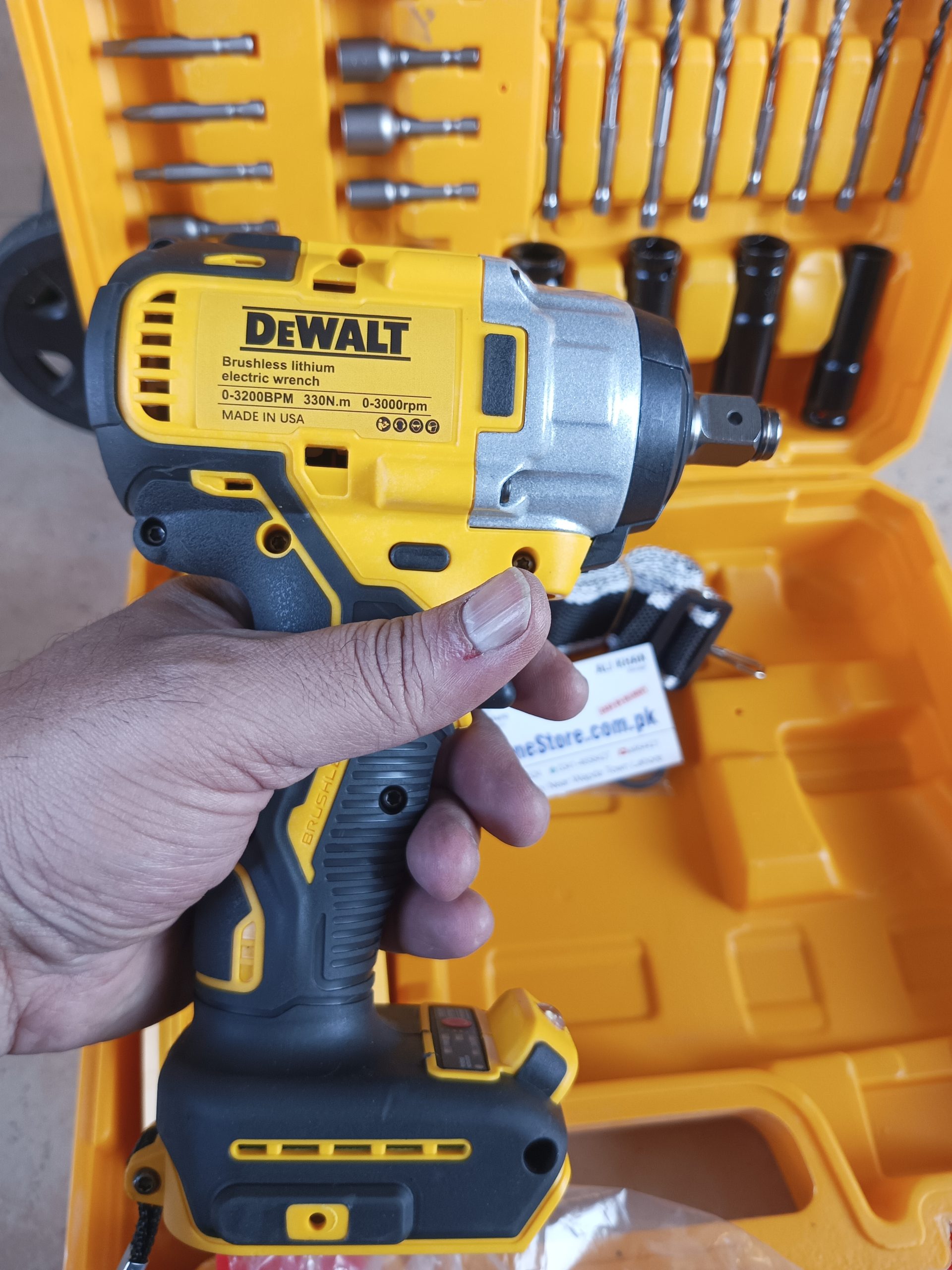Professional Dewalt 328v 6ah 4 in 1 Heavy duty Impact Wrench Toolkit & Double batteries with Fast charger briefcase packing